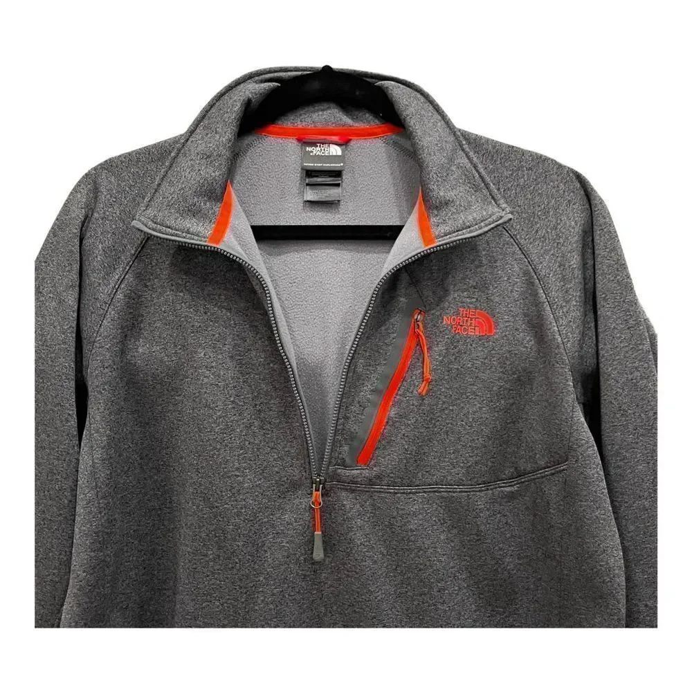 THE NORTH FACE Fleece Quarter Zip Pullover for Men in Heather Grey Red Medium